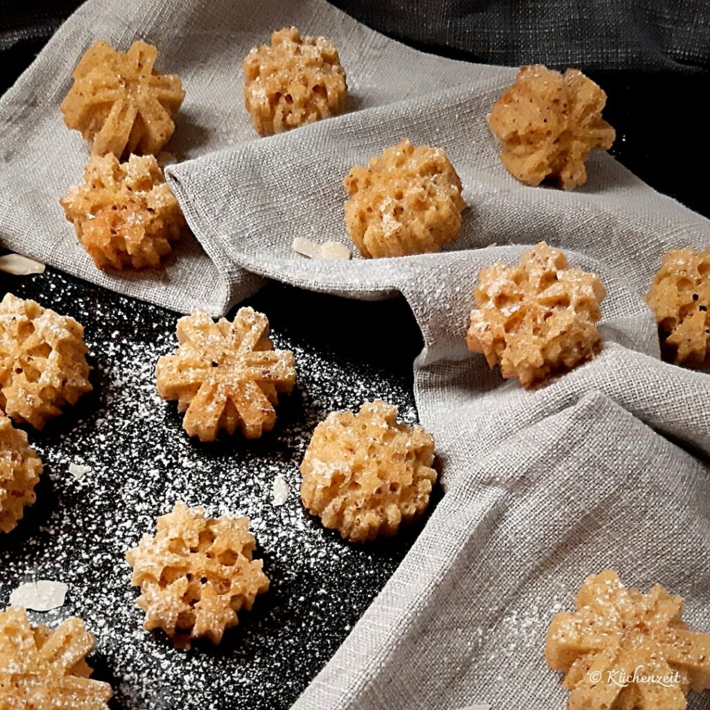 Schneeflocken selber backen