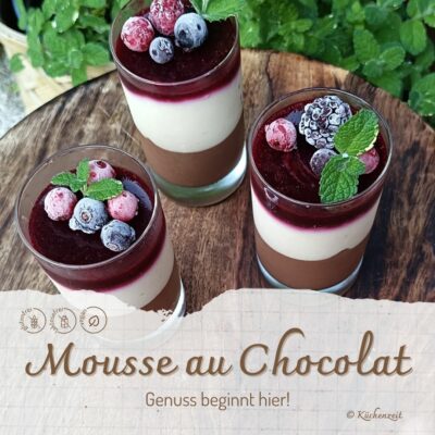 Schokoladenmousse mit Beeren