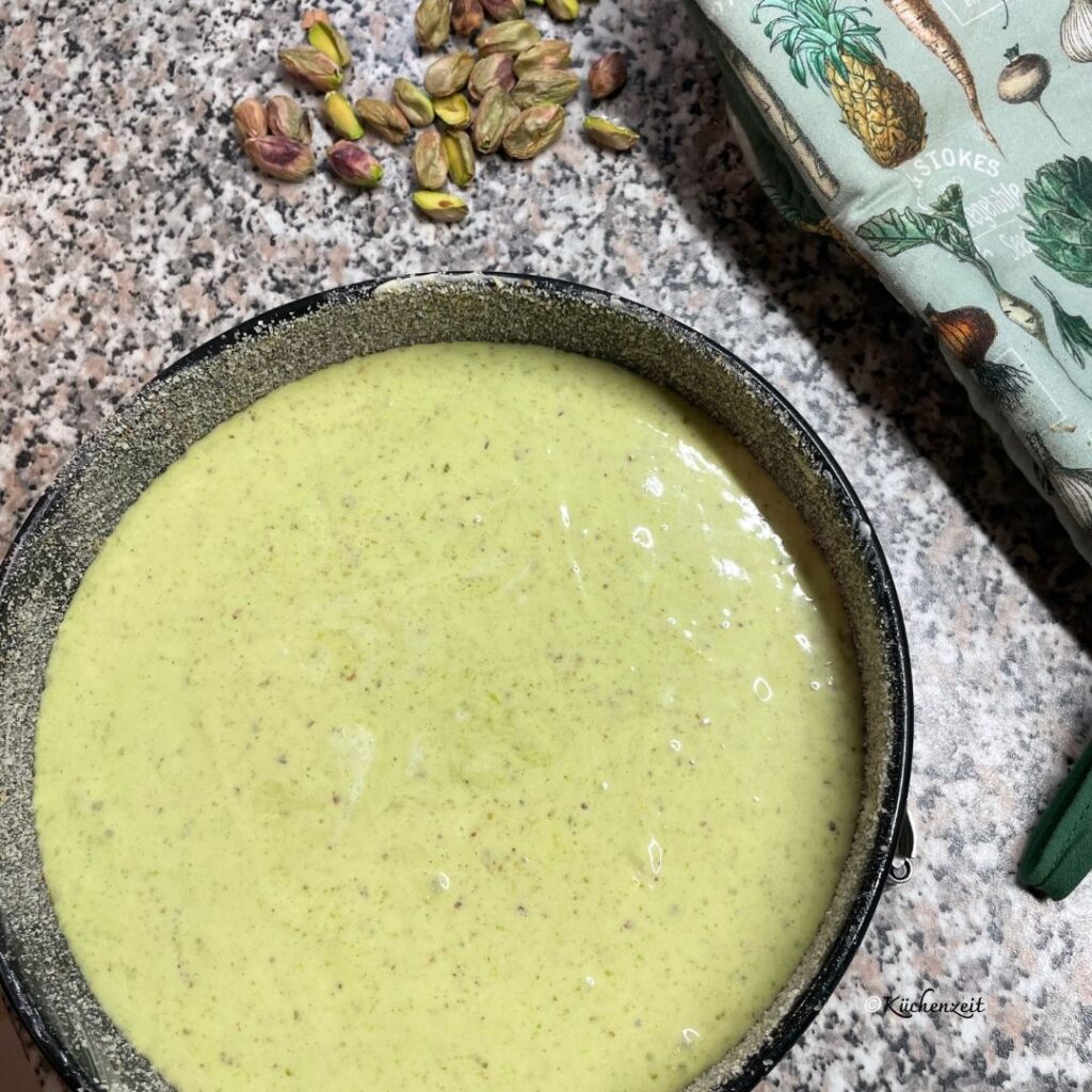 weiße Schokoladetorte mit Pistazien